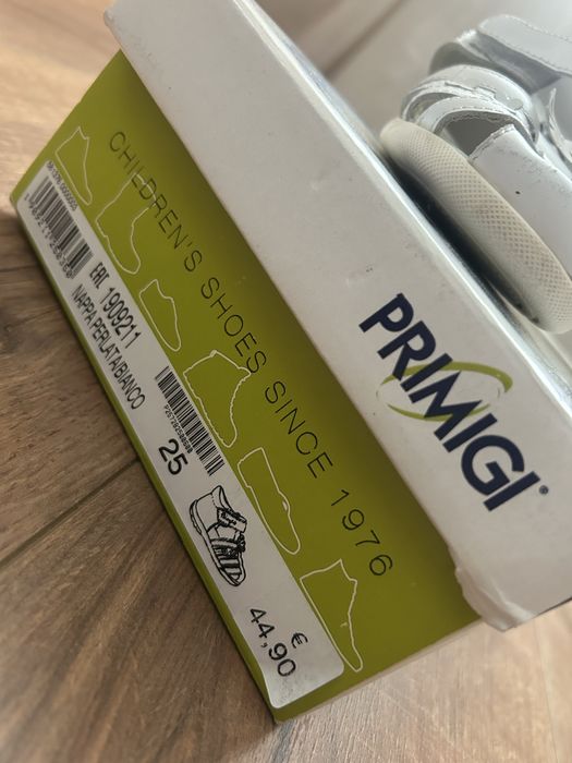 Детски сандали за момиче Primigi