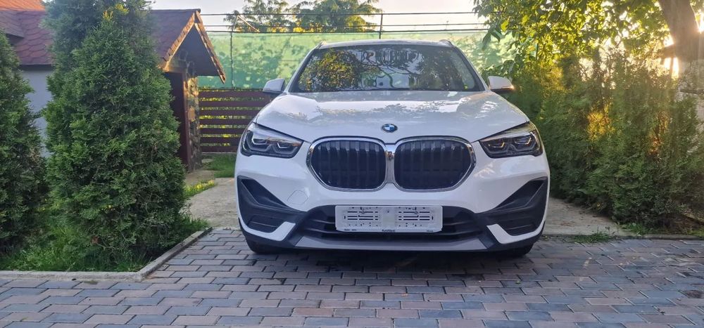BMW X1 Vând sau schimb cu o mașină mică de oraș + diferenta