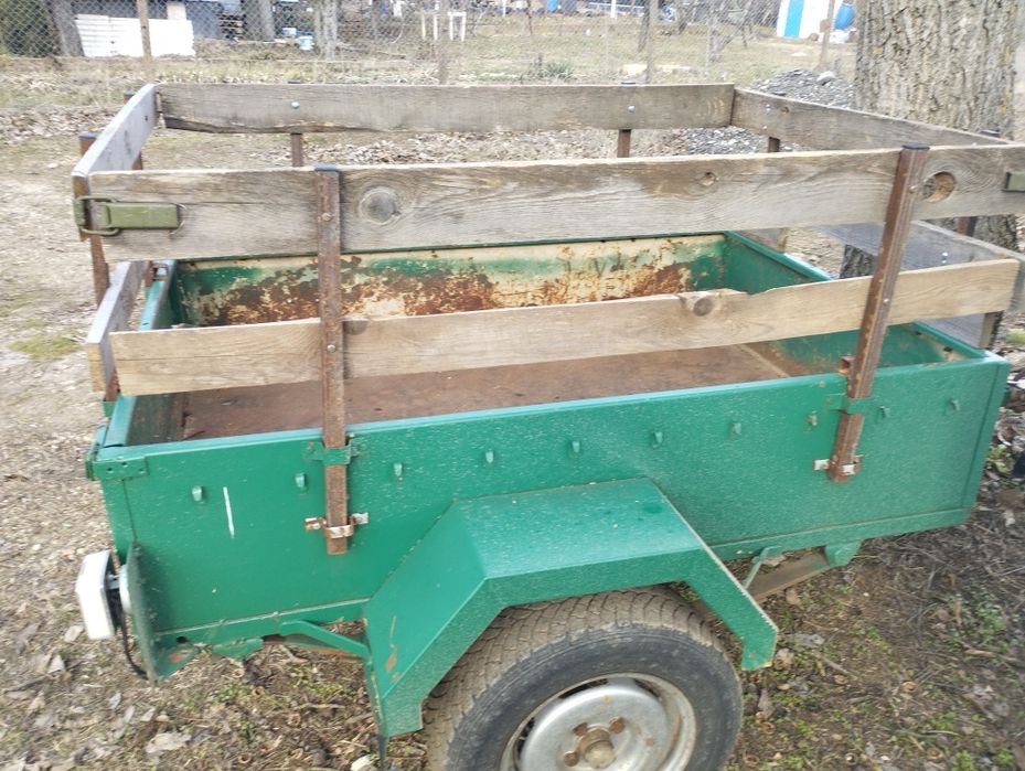 Продавам ремарке