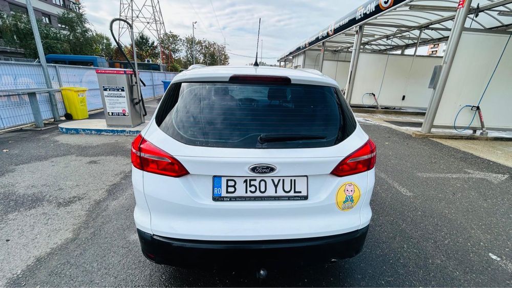 Ford Focus 1.5 benzină + GPL, Combi, 2016, alb