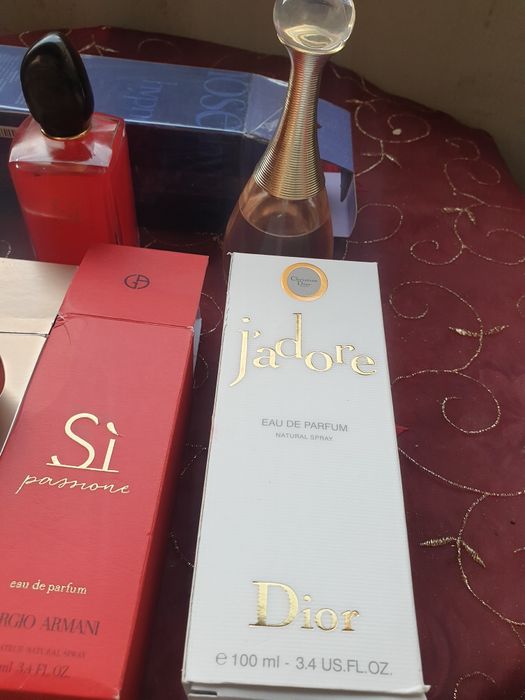 Лот парфюмни за ценители!