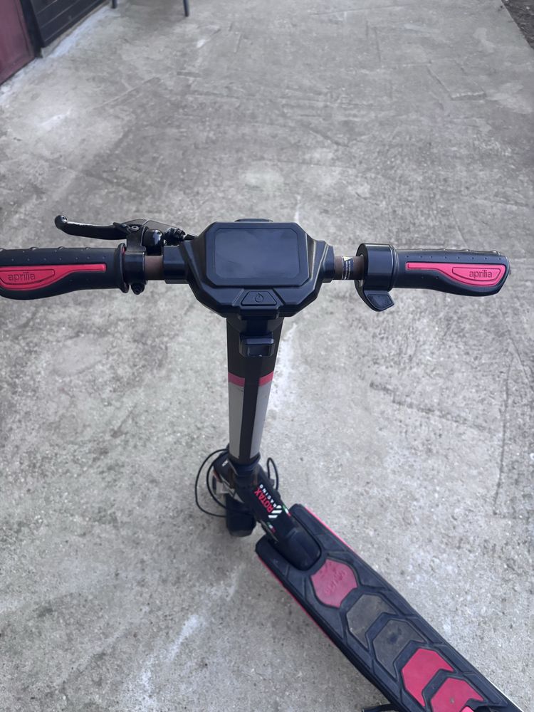 Ел.тротинетка Aprilia