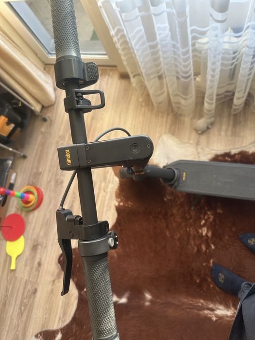 Електрическа тротинетка Segway-Ninebot KickScooter MAX G2E