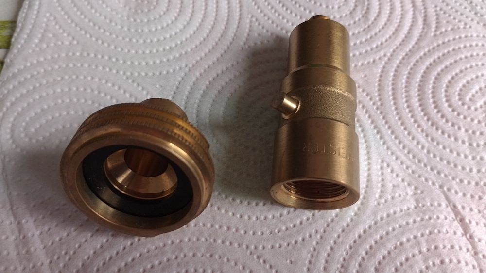 Adaptor gpl Germania , Olanda