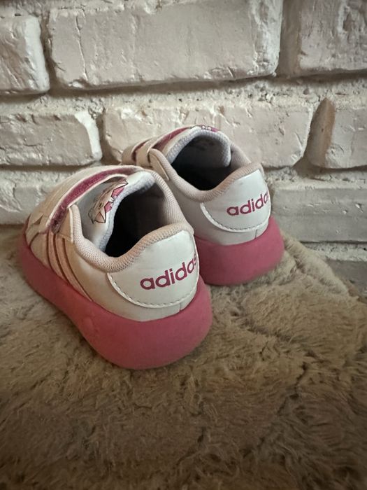 Adidas маратонки за момиче