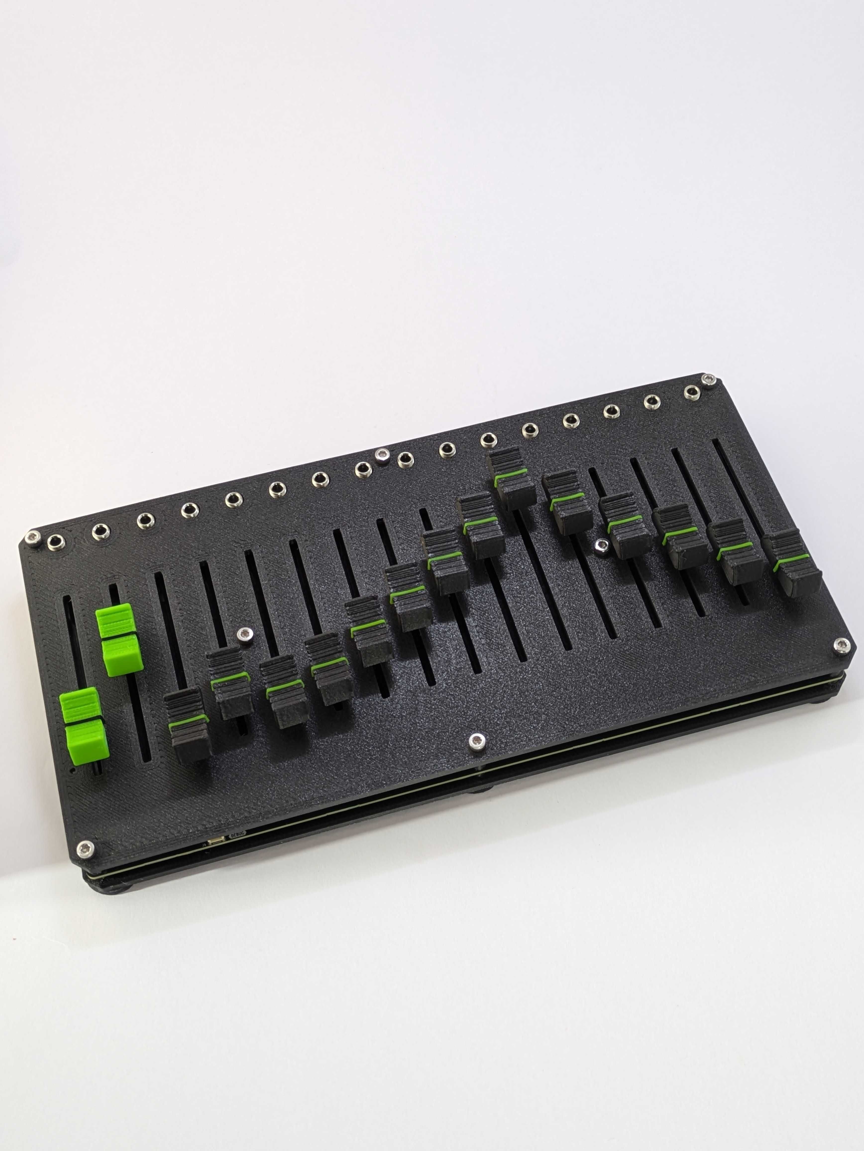 MIDI Controller / Faderbank 16x