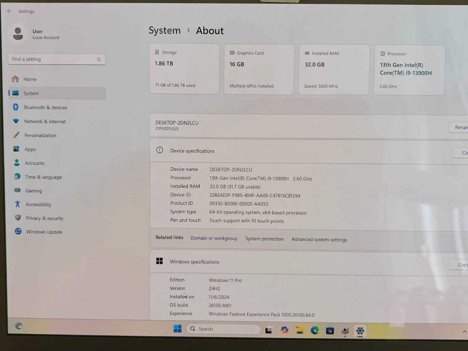 Lenovo Thinkpad P1 Gen 6 i9 32GB 2TB RTX 4090 16GB OLED touch screen
