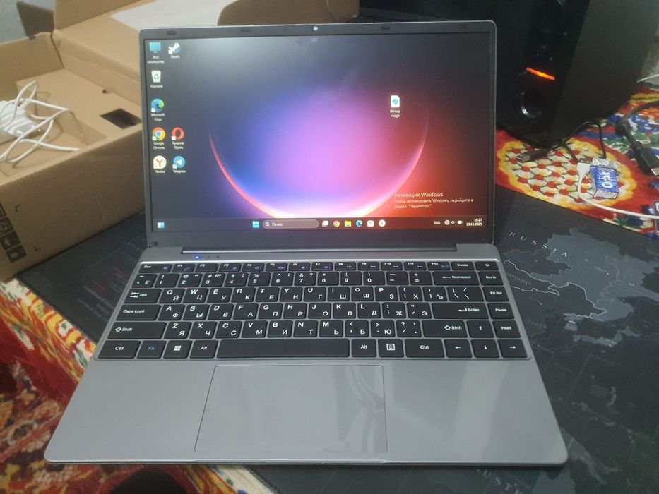 Noutbuk oqish va ofis ishlari ucun