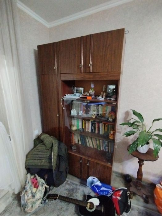 Шкаф стеклянный 2 шт