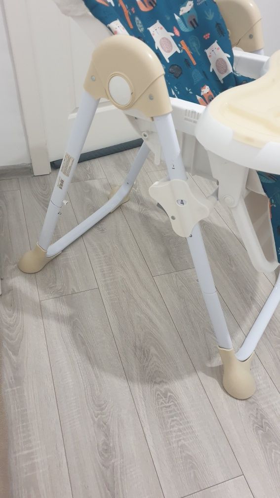 Scaun de masa chipolino maxi