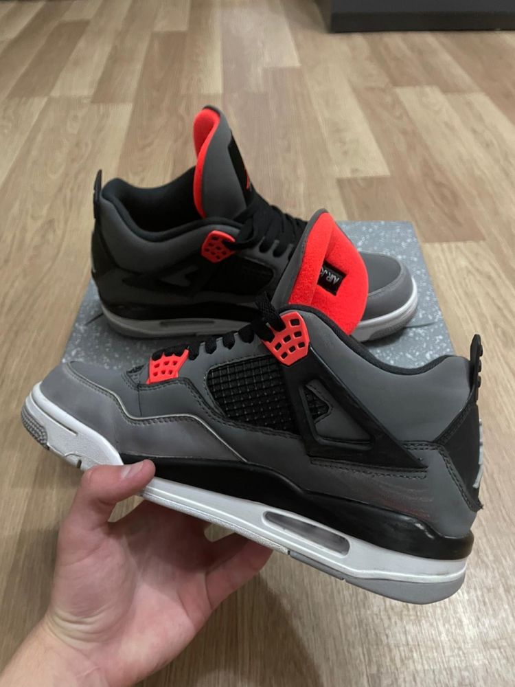 Jordan 4 infrared