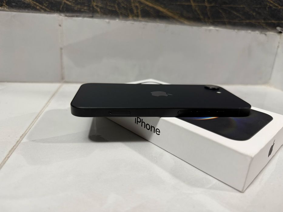 Iphone 16e, Black, 128Gb, Liber de Retea