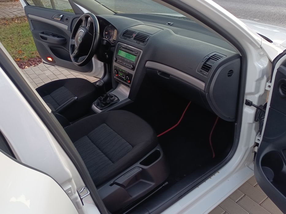 Vând Skoda Octavia 1.6 TDI euro5
