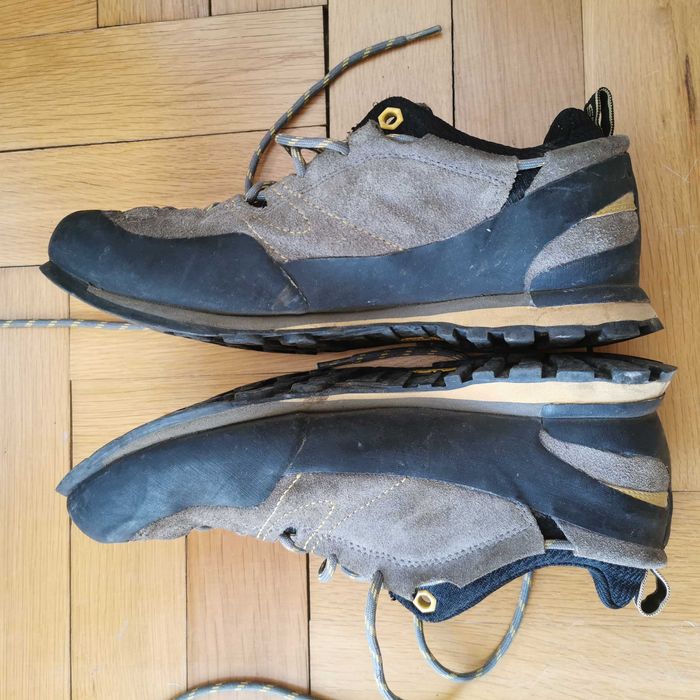 La sportiva N43,5 - туристически обувки
