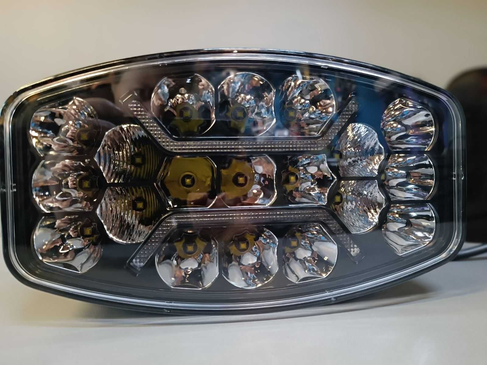 LED мощен диоден фар 12-24V за камиони трактори джипове 10C02