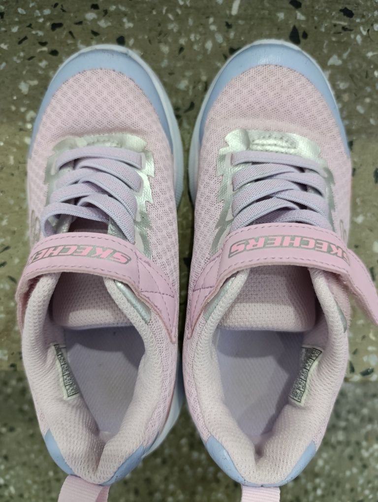 Маратонки sketchers, мрежести, размер 31.