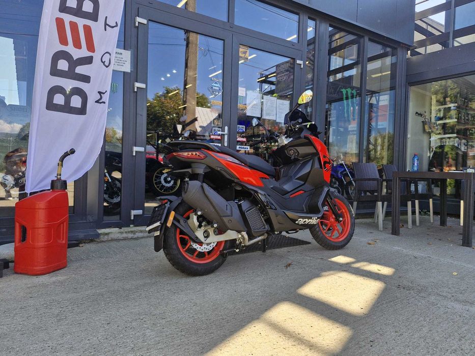 Aprilia SR GT 125 -se conduce cu B--stoc EST BIKE Campina