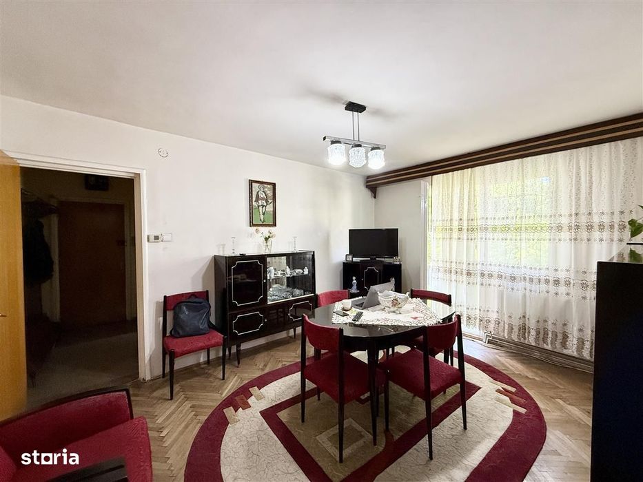 Apartament 3 camere | Mihai Viteazu | Zonă premium | Etaj intermediar