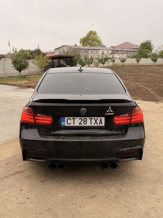 BMW F30 / 320 D / An 2013