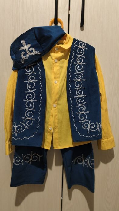 Детский национальный казахский костюм. 5-7лет