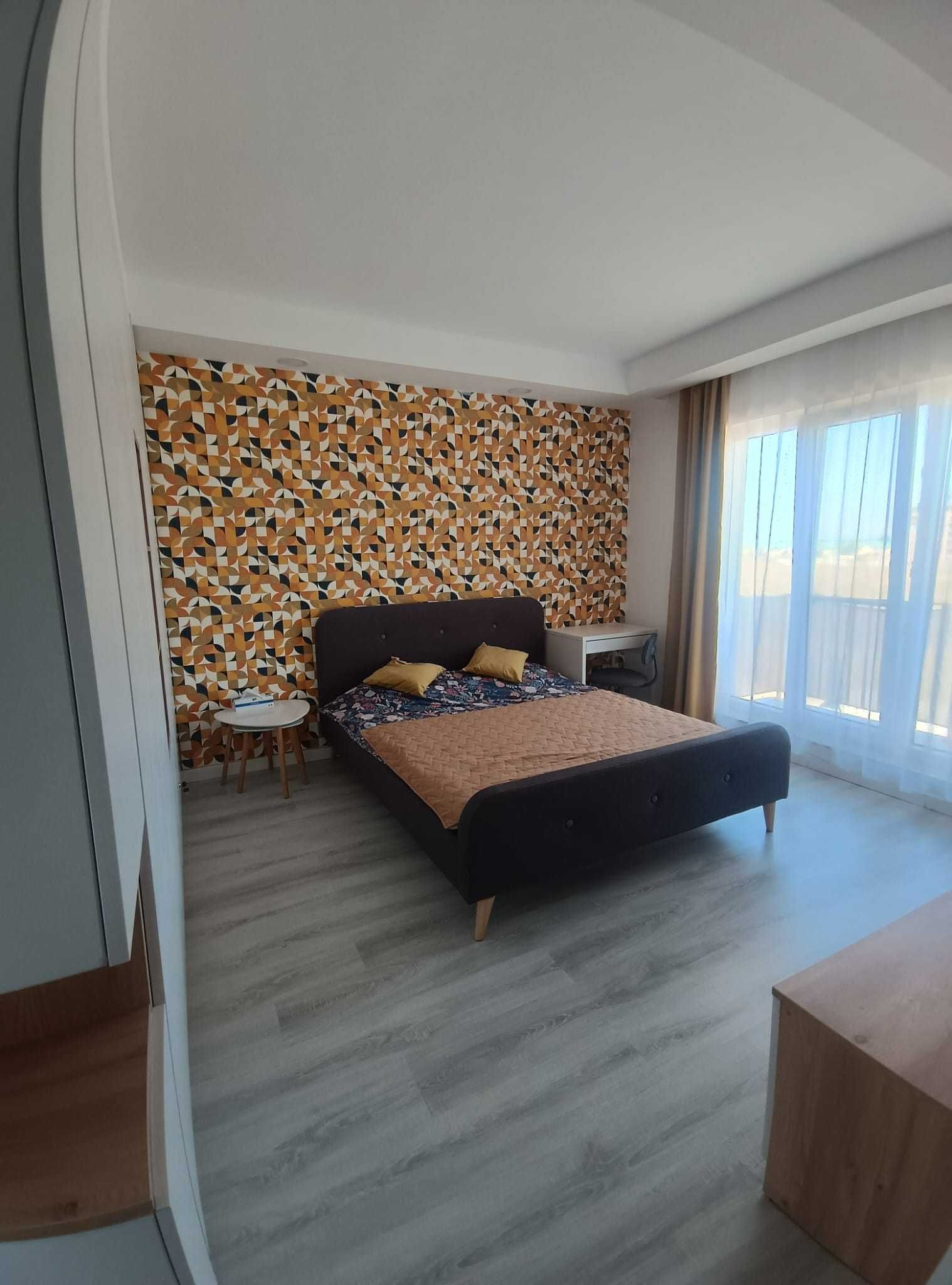 Apartament cu o camera, decomandat, Cosmopolis