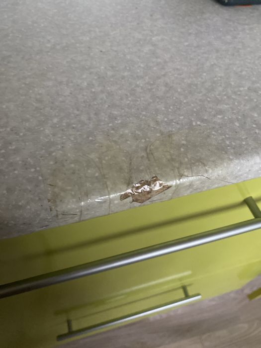 Продам кухню угловую и газовую плиту