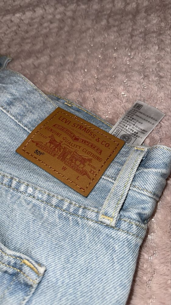 Къси панталонки levi’s