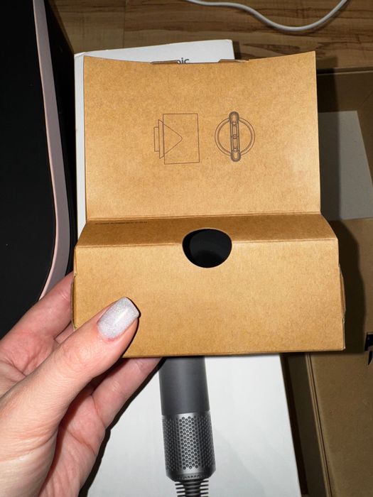 Сешоар Dyson supersonic origin