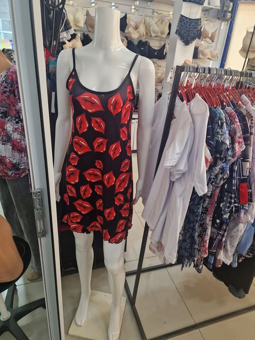 Манекены. Торсы. Вешалки. Распродажа