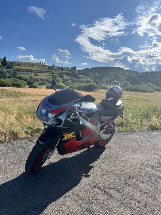 Vand sau schimb suzuki GSX-r 600