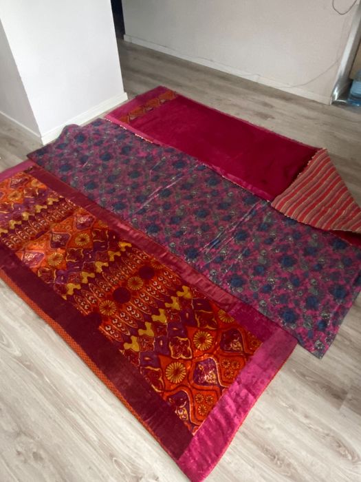 Корпешки 3 штуки, с чехлом