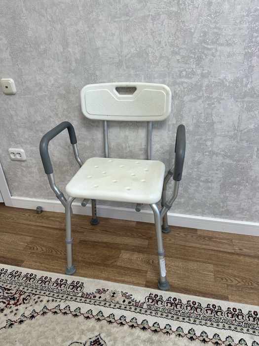 Стул для инвалида продам