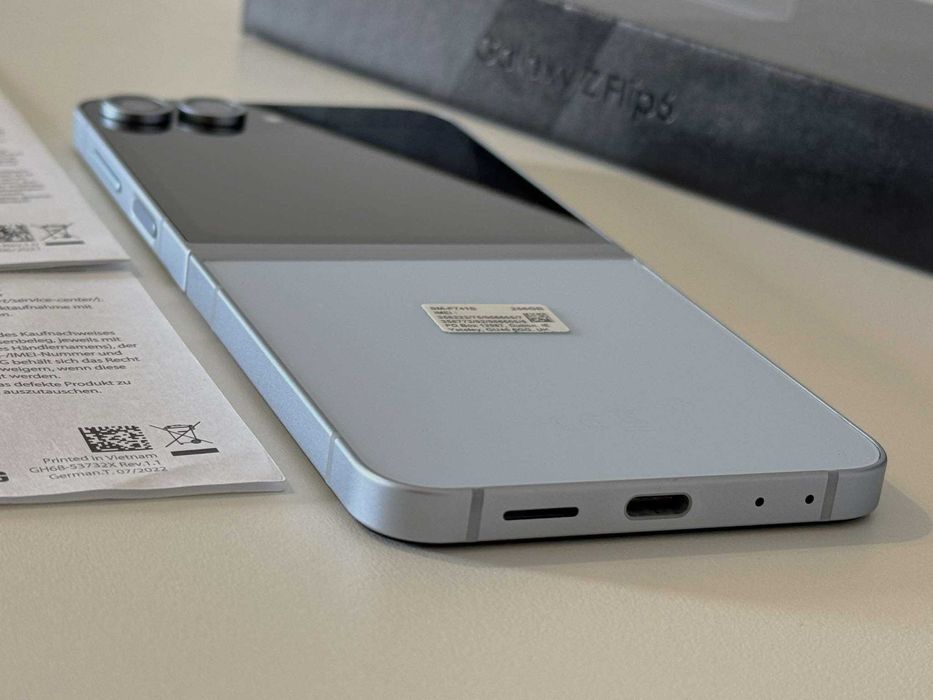 Бартер!Като НОВ!Гаранция! Samsung Galaxy Flip 6 12/256GB Blue (Син)