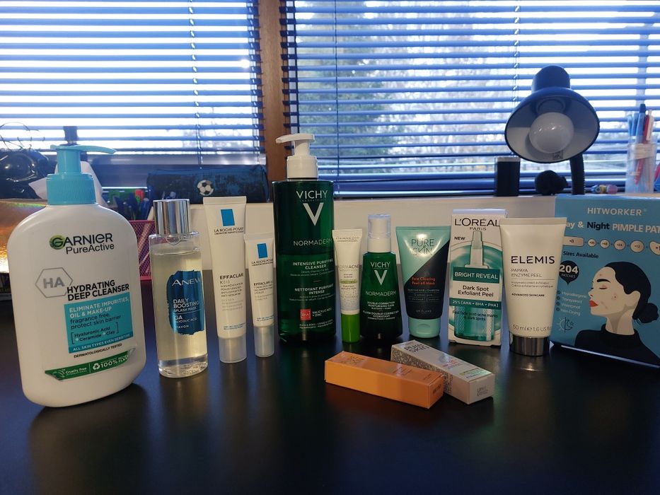 Лот козметика за проблемна кожа