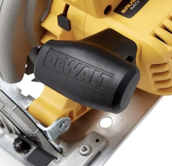 Циркуляр DeWALT DCS570N 18V XR Brushless/Безчтков