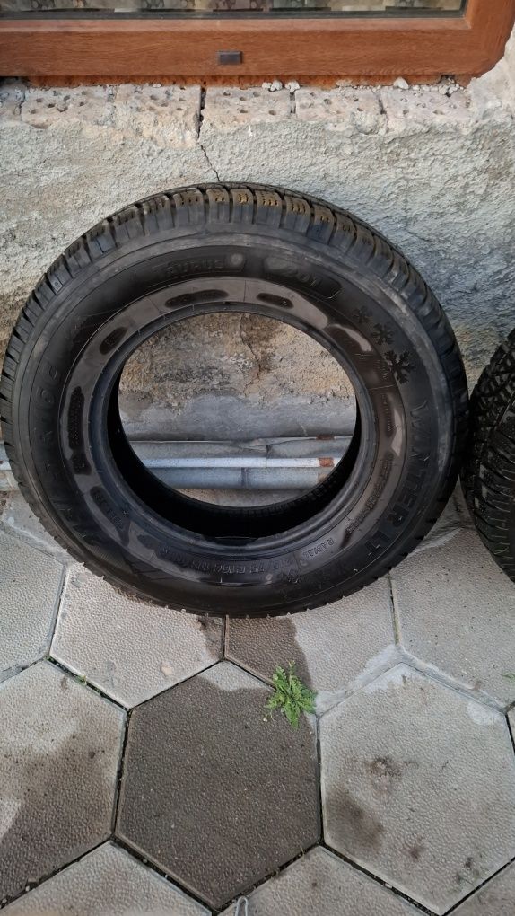 Зимни гуми за бус