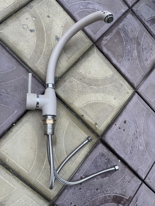 Baterie chiuveta cu prindere directa bej sau neagra