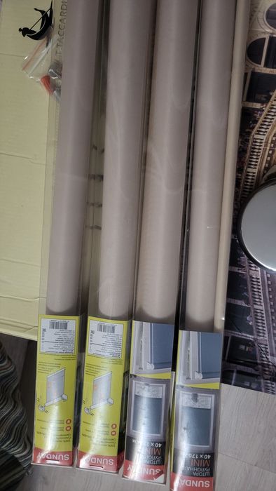 Продам Ролл-шторы 1700шт 40×170 новые 45я