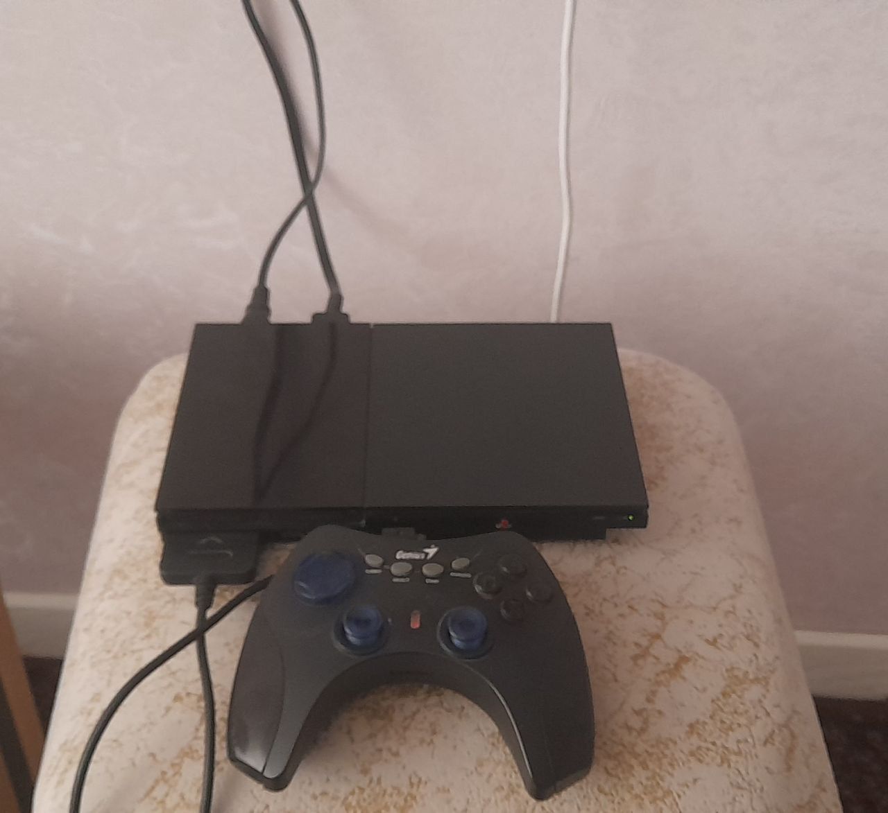 Игровая приставка. Плейстейшен 2