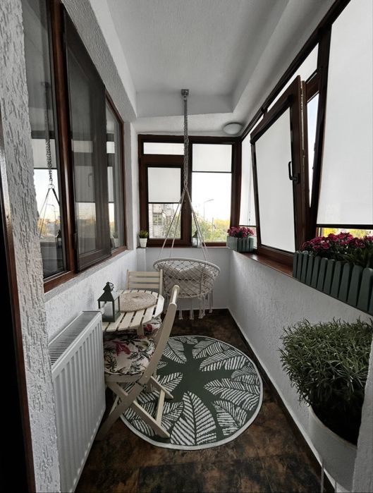 Apartament 2 camere modern, complet utilat si mobilat+loc de parcare