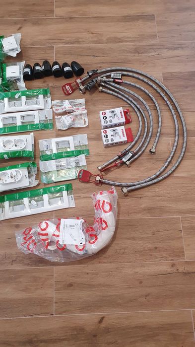 Prize, intrerupãtoare, racorduri flexibile