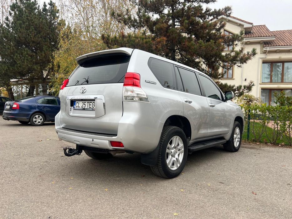 Toyota Land Cruiser 2012