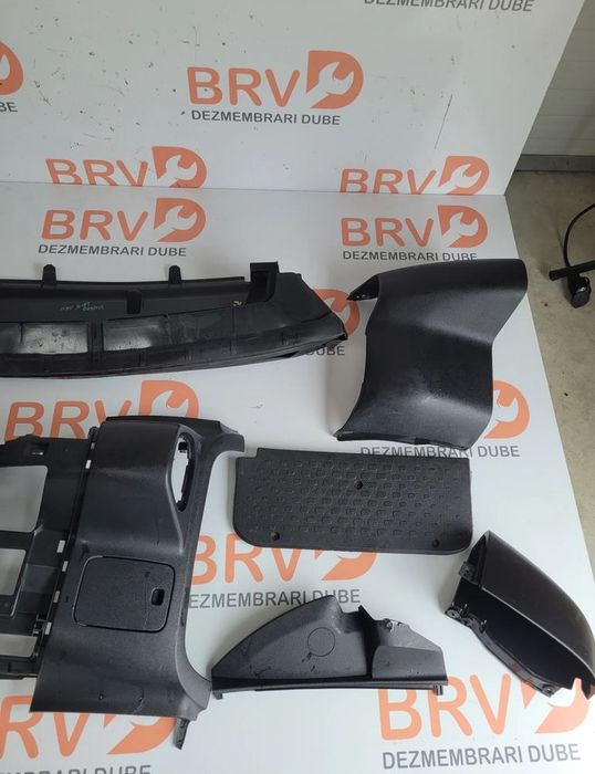 Ornamente plastic pentru Renault Trafic / Opel Vivaro / Nissan Primast