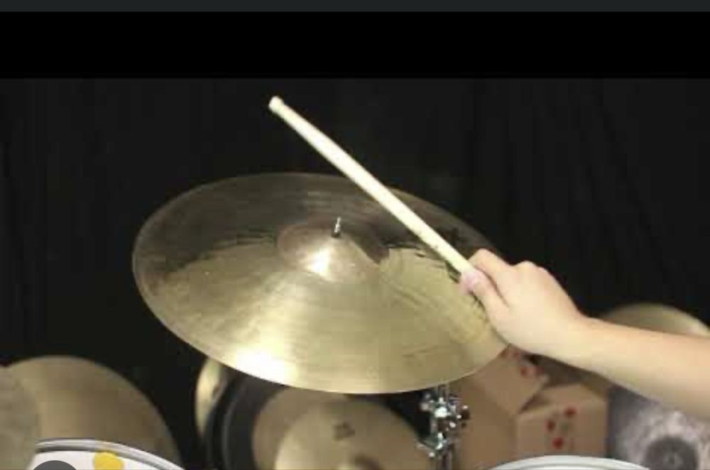 Комплект  барабанной установки, стойка для хай-хэта