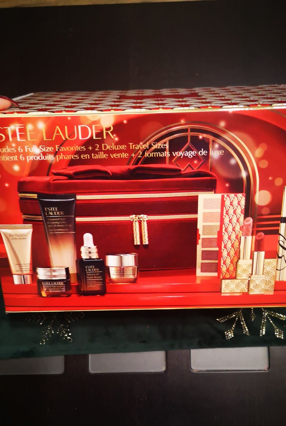 Коледен блокбъстър Estée Lauder 2024