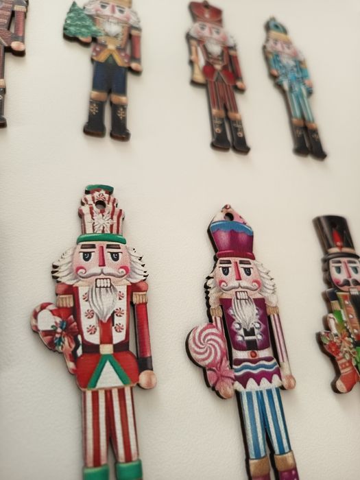 Set 12 Soldatei din Lemn (plate) Decoratiuni Brad Craciun