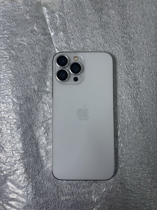 Продам айфон 13 про макс