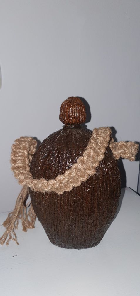 "Ploscă" tradițională confecționată manual