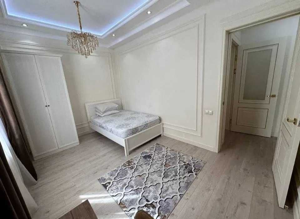 Сдам Шикарную квартиру! Не кто не жил!!! 3/2/7 ор-р метро Узгариш 985*