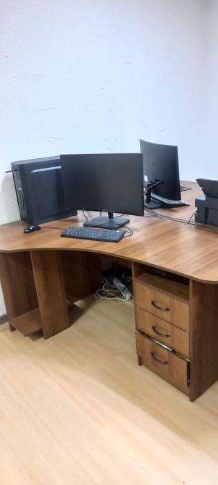 Продам рабочий стол
